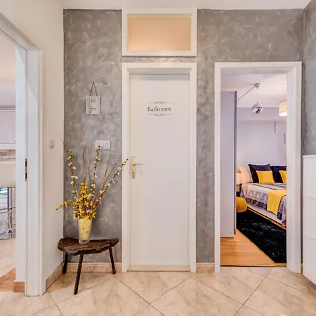 아파트 Fuer 5 Personen Ca 110 M Sup2 In Split, Dalmatien Gespanschaft Dalmatien 스플리트