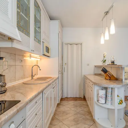 Fuer 5 Personen Ca 110 M Sup2 In Split, Dalmatien Gespanschaft Dalmatien Apartament *